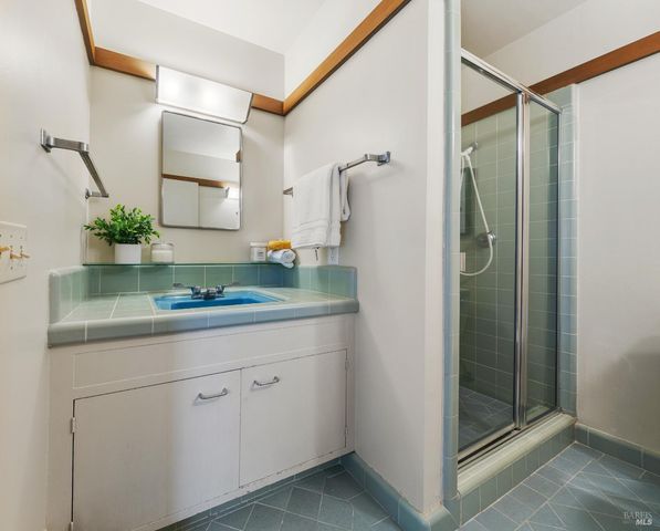 2 Tamalpais Ave, Belvedere, CA 94920