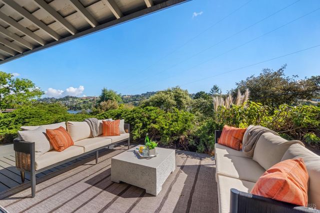 2 Tamalpais Ave, Belvedere, CA 94920