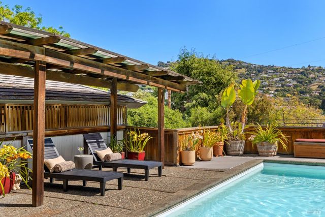 2 Tamalpais Ave, Belvedere, CA 94920