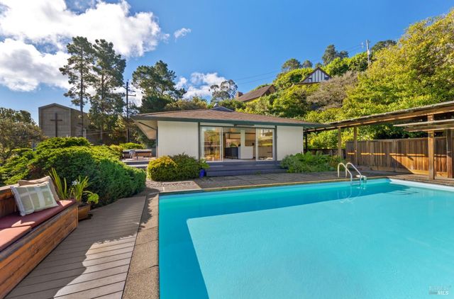 2 Tamalpais Ave, Belvedere, CA 94920