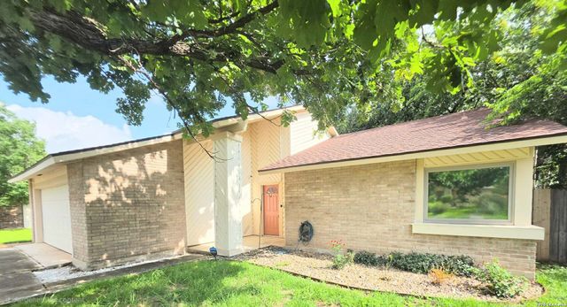 5931 AUTUMN LK, San Antonio, TX 78222
