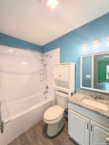 5931 AUTUMN LK, San Antonio, TX 78222
