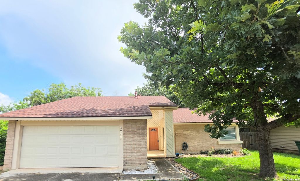 5931 AUTUMN LK, San Antonio, TX 78222