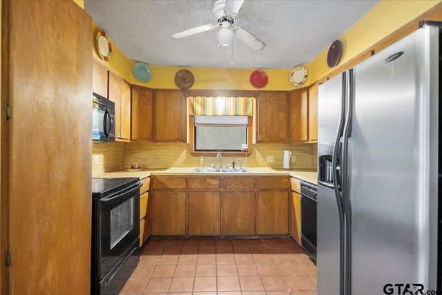 508 Cedar Street, Overton, TX 75684