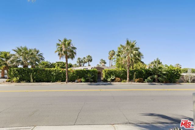 74744 Yucca Tree Drive, Palm Desert, CA 92260