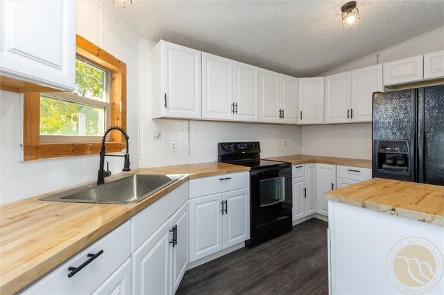 711 Cougar CIRCLE, Laurel, MT 59044