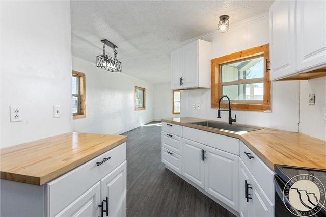 711 Cougar CIRCLE, Laurel, MT 59044