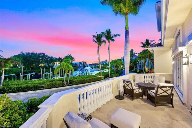27710 Marina Isle CT, Bonita Springs, FL 34134