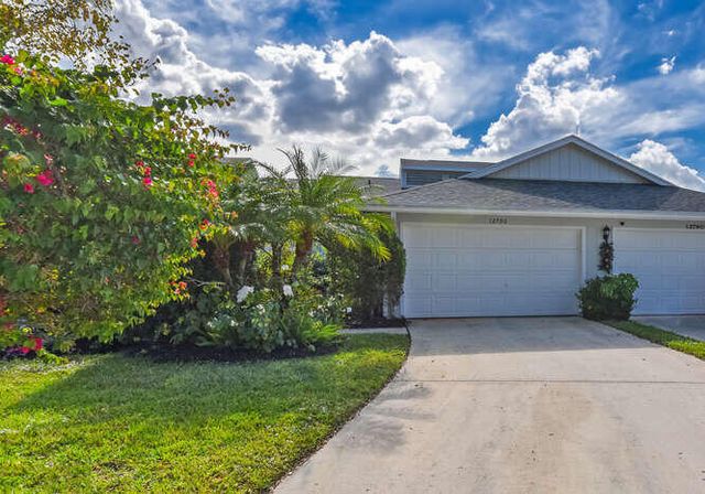 12790 SE Berwick Court, Hobe Sound, FL 33455