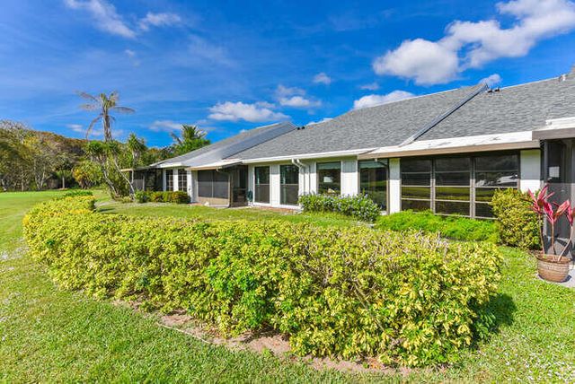 12790 SE Berwick Court, Hobe Sound, FL 33455