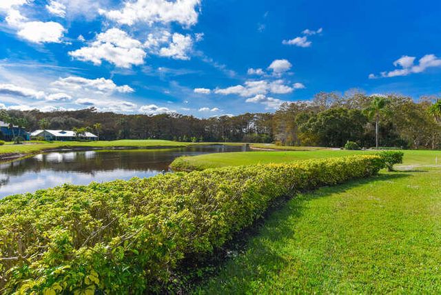 12790 SE Berwick Court, Hobe Sound, FL 33455