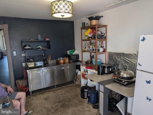 861 W 36TH ST W, Baltimore, MD 21211