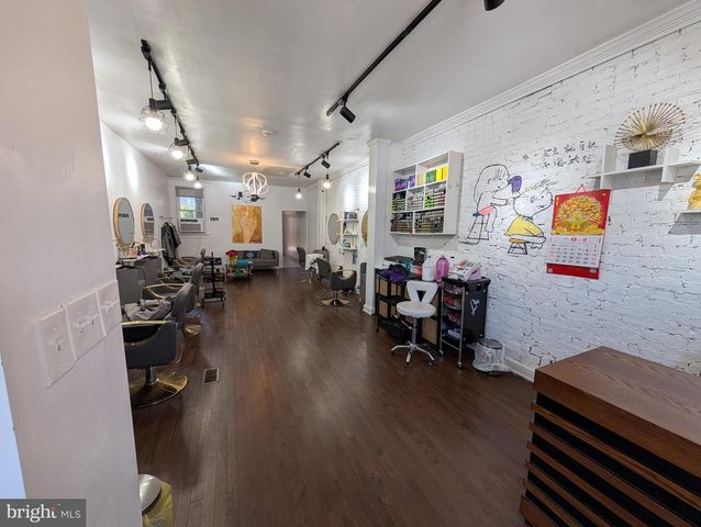 861 W 36TH ST W, Baltimore, MD 21211