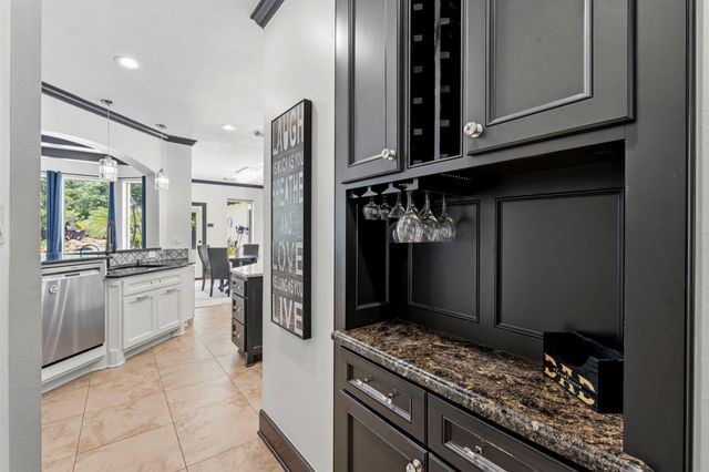 9059 Crighton Crossing Drive, Conroe, TX 77302