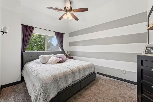 9059 Crighton Crossing Drive, Conroe, TX 77302