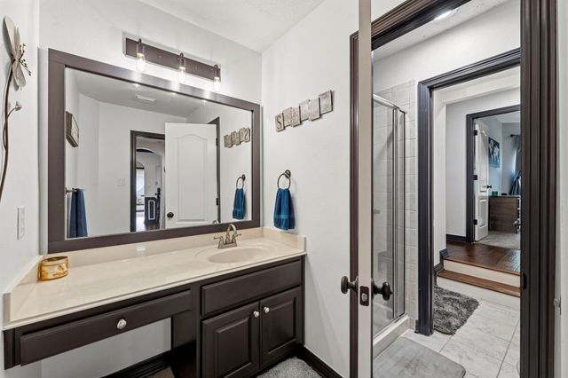 9059 Crighton Crossing Drive, Conroe, TX 77302