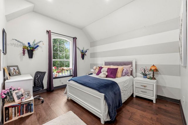 9059 Crighton Crossing Drive, Conroe, TX 77302