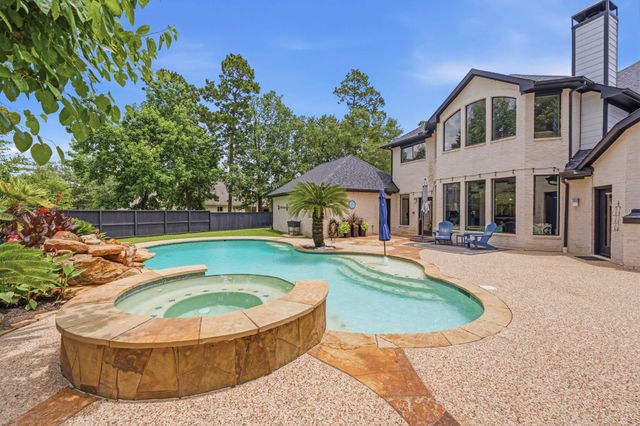 9059 Crighton Crossing Drive, Conroe, TX 77302