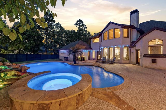 9059 Crighton Crossing Drive, Conroe, TX 77302