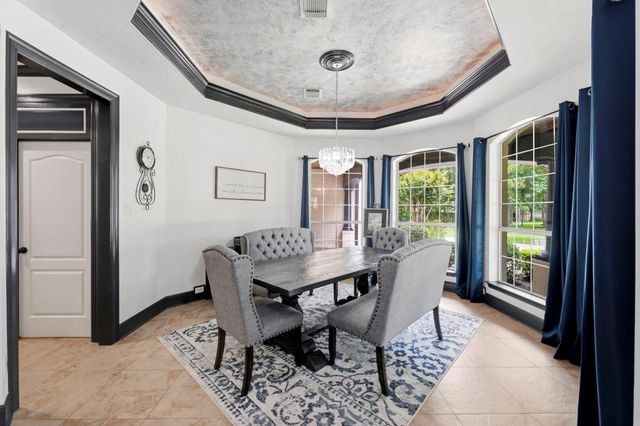 9059 Crighton Crossing Drive, Conroe, TX 77302