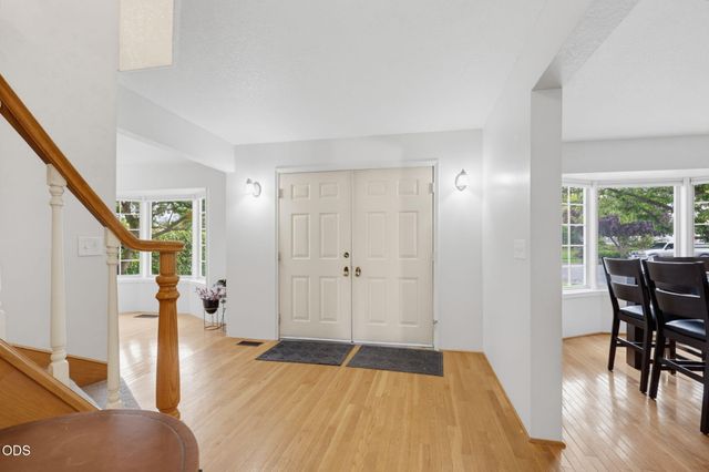 2489 Nieto Way, Medford, OR 97504