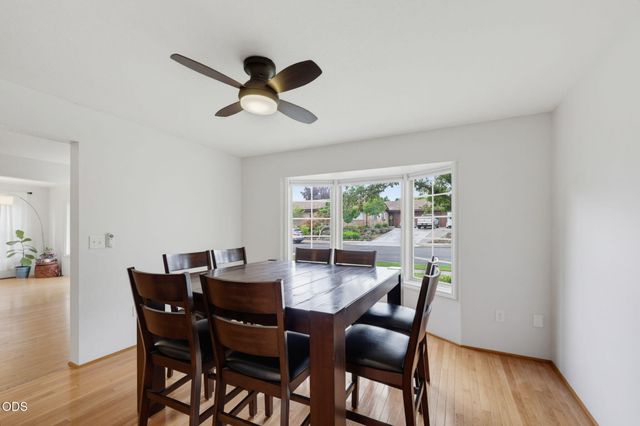 2489 Nieto Way, Medford, OR 97504