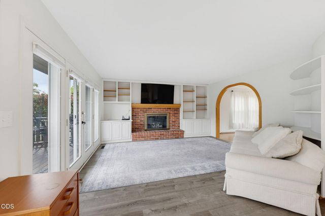 2489 Nieto Way, Medford, OR 97504