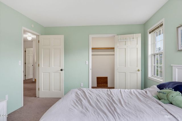 2489 Nieto Way, Medford, OR 97504