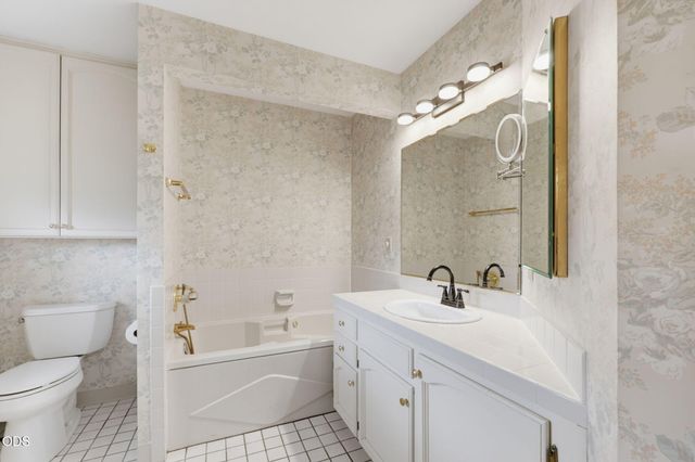 2489 Nieto Way, Medford, OR 97504