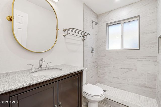 3016 GLEN Drive A&B, El Paso, TX 79936