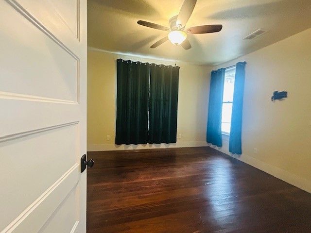 627 W Chestnut Street, Denison, TX 75020