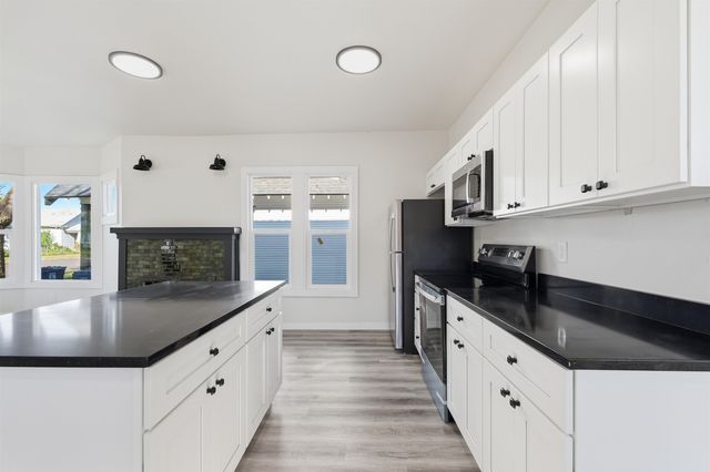 1418 E Pacific Ave, Spokane, WA 99202