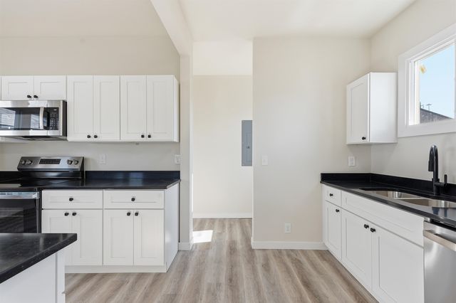 1418 E Pacific Ave, Spokane, WA 99202