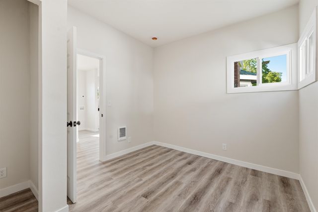1418 E Pacific Ave, Spokane, WA 99202