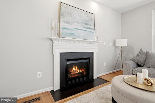 35555 SARASOTA ST, Round Hill, VA 20141