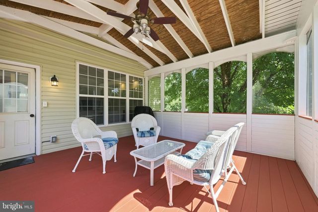 35555 SARASOTA ST, Round Hill, VA 20141