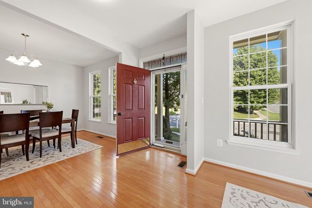 35555 SARASOTA ST, Round Hill, VA 20141