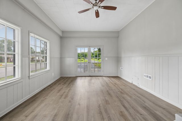 723 Nichols St, Pulaski, TN 38478