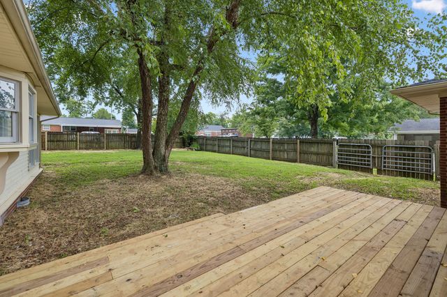 723 Nichols St, Pulaski, TN 38478