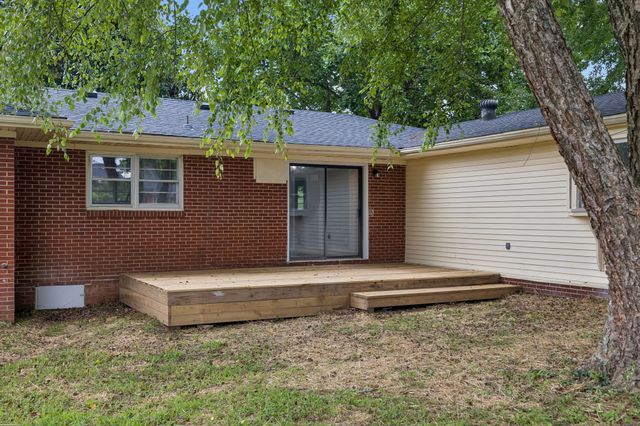 723 Nichols St, Pulaski, TN 38478