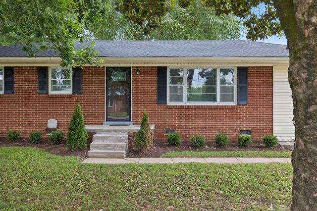 723 Nichols St, Pulaski, TN 38478