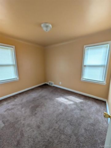 19236 Saint Aubin Street, Detroit, MI 48234