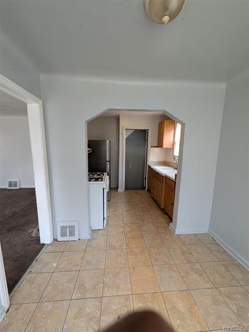 19236 Saint Aubin Street, Detroit, MI 48234