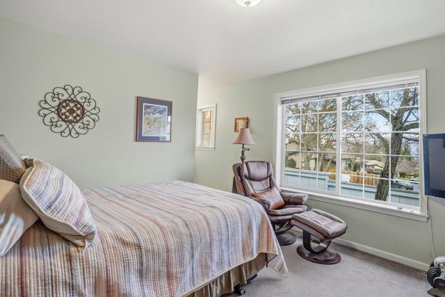 369 Alta Avenue, Ashland, OR 97520