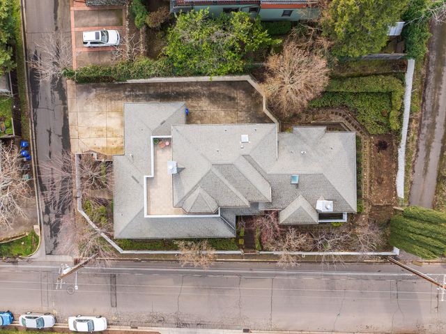 369 Alta Avenue, Ashland, OR 97520