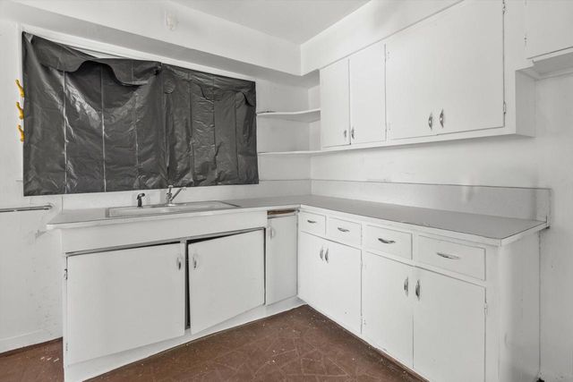 N2404 Loverture DRIVE, Burlington, WI 53105
