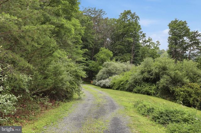 3704 CEDAR CREEK RD, Star Tannery, VA 22654