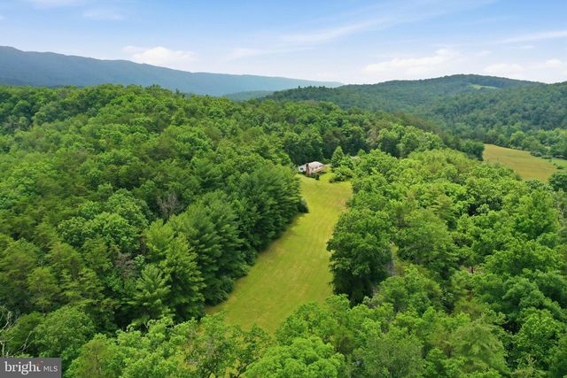3704 CEDAR CREEK RD, Star Tannery, VA 22654