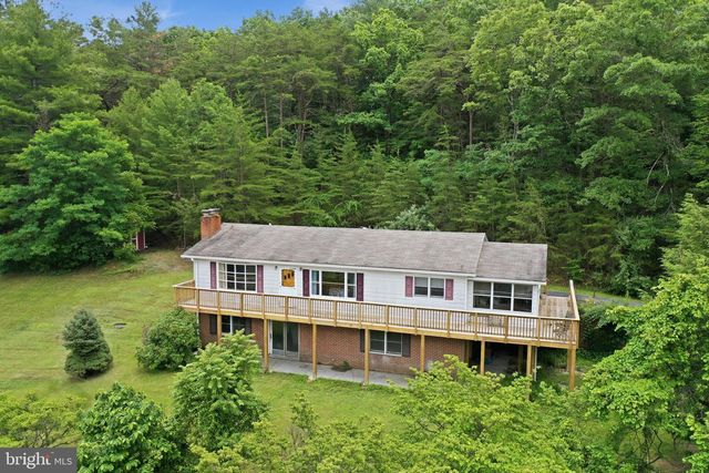3704 CEDAR CREEK RD, Star Tannery, VA 22654