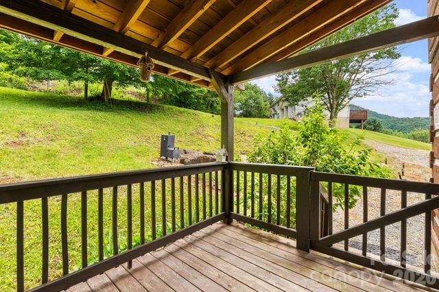 122 Cedar Cove Lane, Zionville, NC 28698